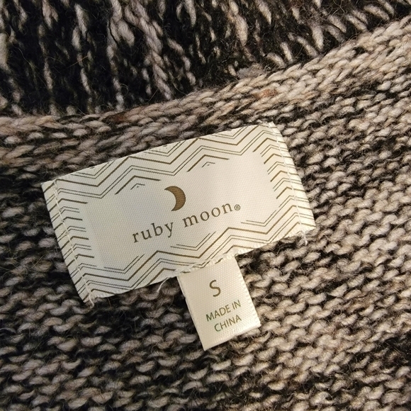 Ruby Moon sweater Cozy Cardigan sz S Wool Blend T43 - Picture 7 of 7